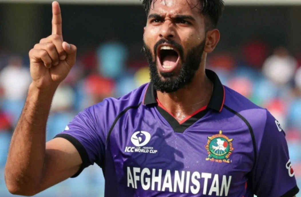 এক চ্যানেলের জেদ: আহমাদজাইয়ের রিভার্স সুইং কীভাবে বাংলাদেশের মিডল-অর্ডার খুলে দিল