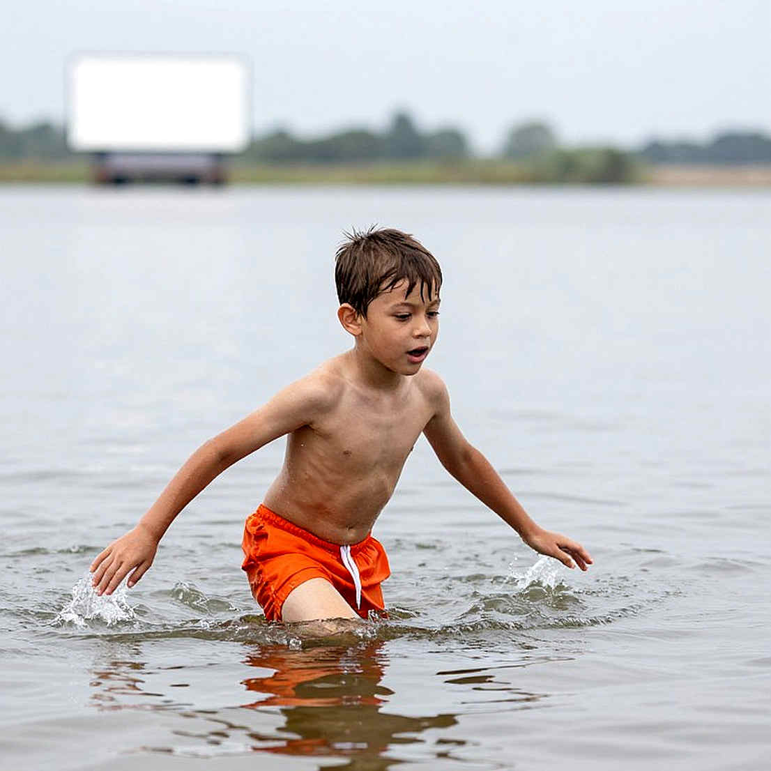 SwimOutlet-এর চাকরির বিজ্ঞপ্তি: সাঁতারের বাণিজ্যিক ভবিষ্যৎ, ক্রিয়েটর অর্থনীতি এবং এক বিরল ‘ট্রিপল-থ্রেট’ প্রতিভার সন্ধান