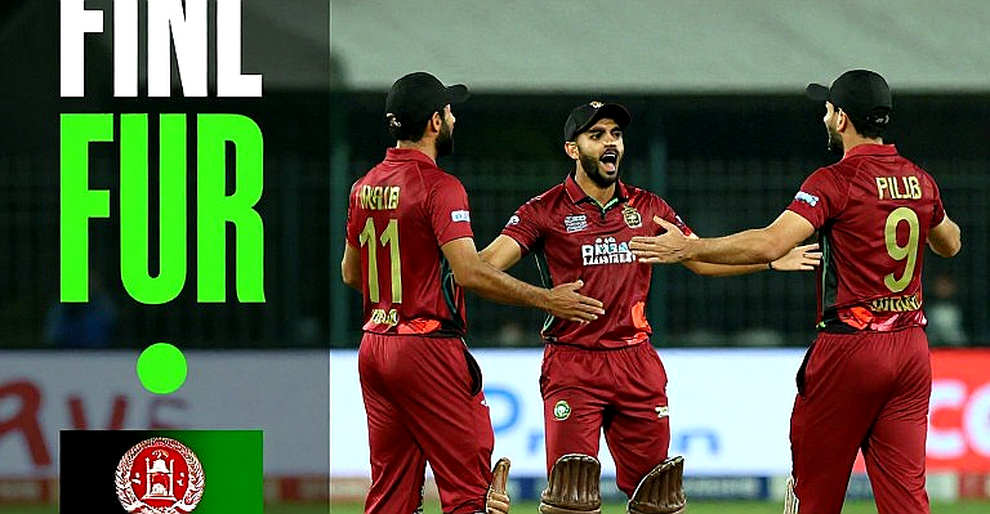 শেষ বল এসেছিল ধার করা পাওয়ার ব্যাংকের চার্জে: বাংলাদেশের নারী ক্রিকেটের অলিখিত স্পিন-খতিয়ান