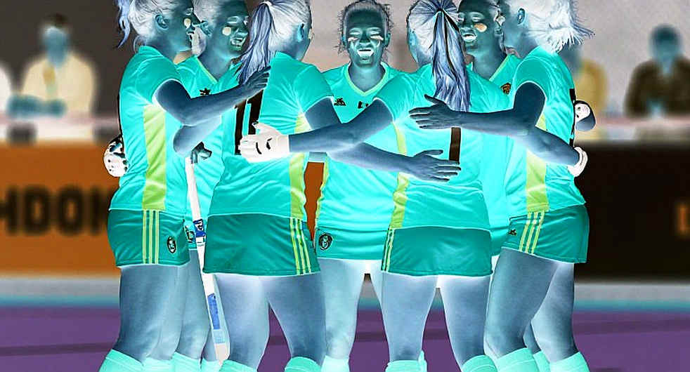 ব্যবহৃত সিপিইউ, একটি নিষিদ্ধ সিরিয়াল আর ভ্যানগার্ডের নীরব ছায়া ব্যবহৃত সিপিইউ, একটি নিষিদ্ধ সিরিয়াল আর ভ্যানগার্ডের নীরব ছায়া